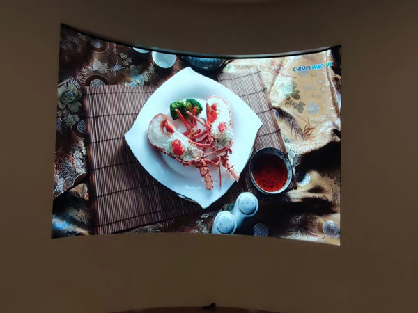 石渠室内P2.5弧形LED屏